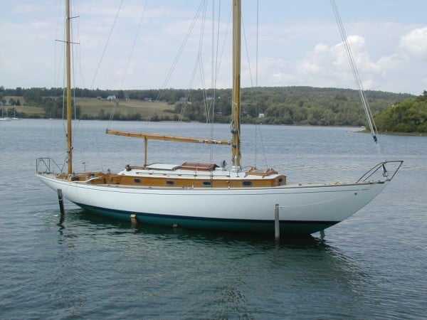 1950s Concordia Yawl -- lovely moderate bow and stern overhangs