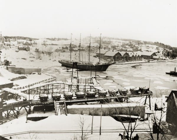 Schooner WINFRED S. SCHUSTER in Rockport, Maine’s icy harbor, 1904 LB2013.21.151
